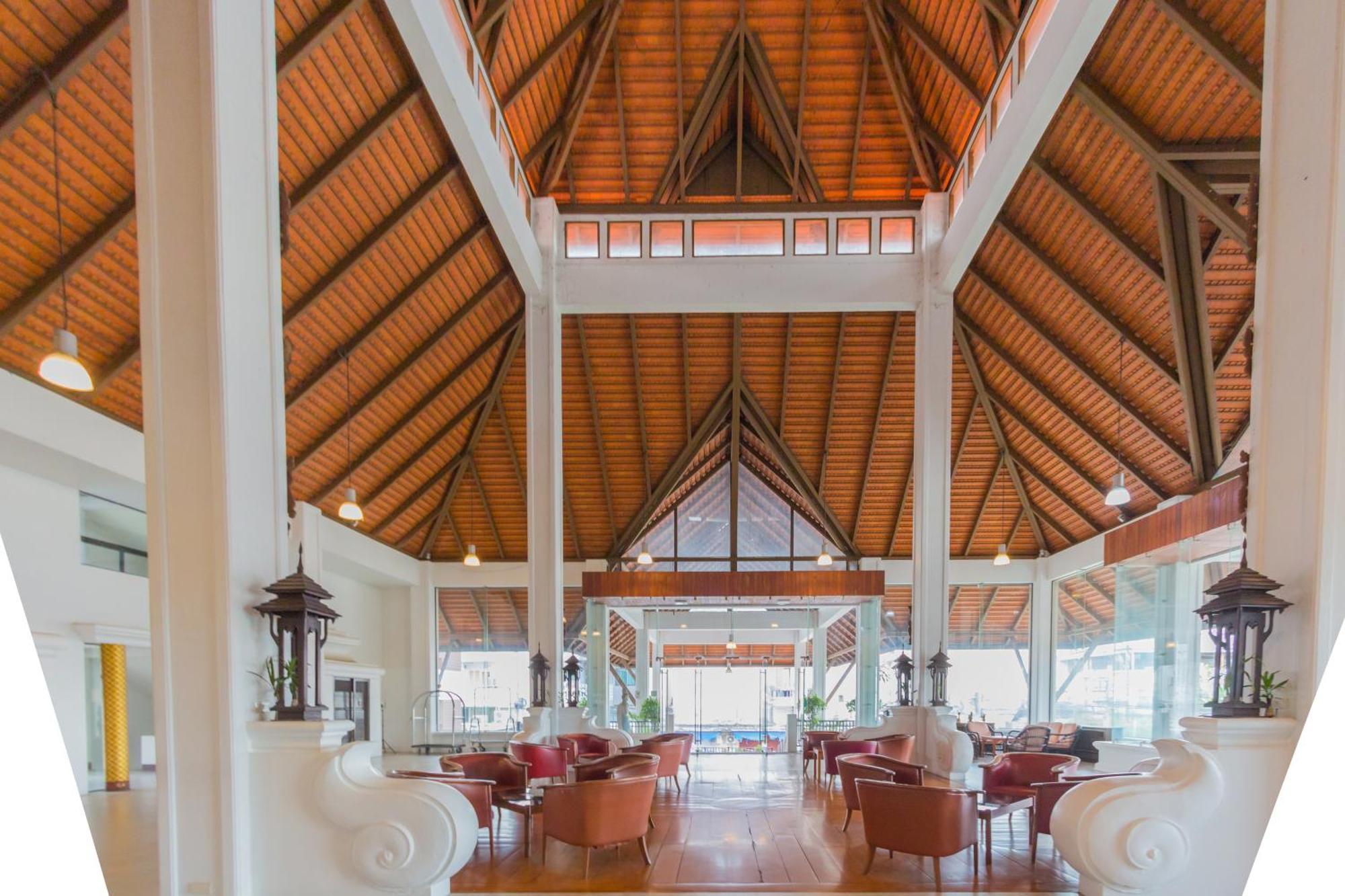 Bp Chiangmai City Hotel Чиангмай Екстериор снимка