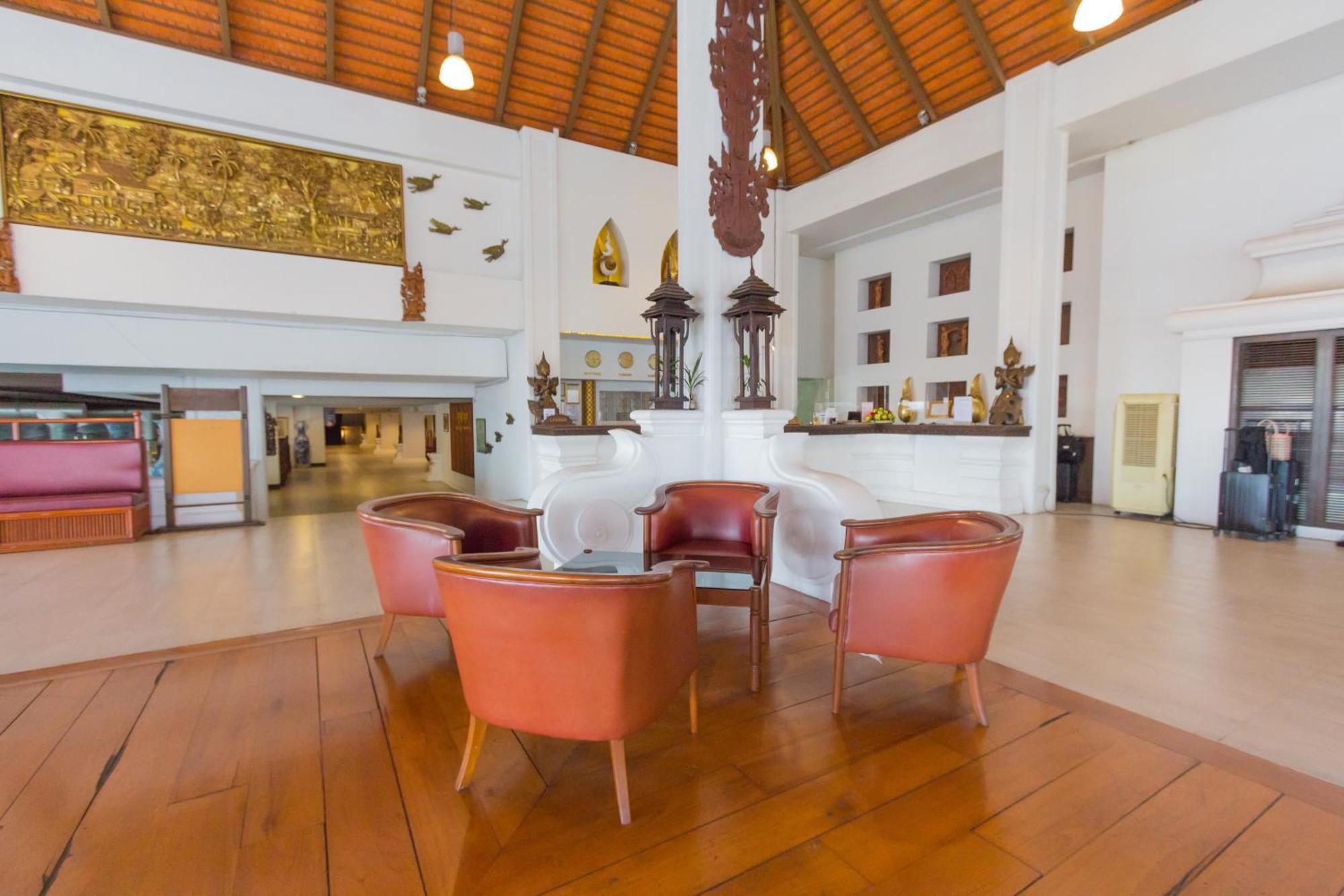 Bp Chiangmai City Hotel Чиангмай Екстериор снимка