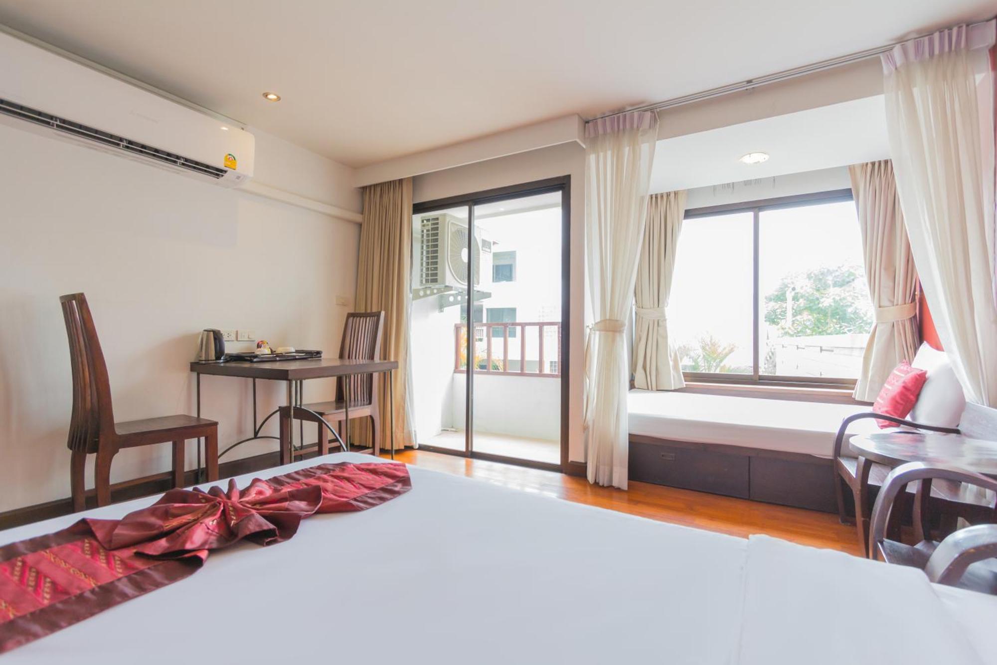 Bp Chiangmai City Hotel Чиангмай Екстериор снимка
