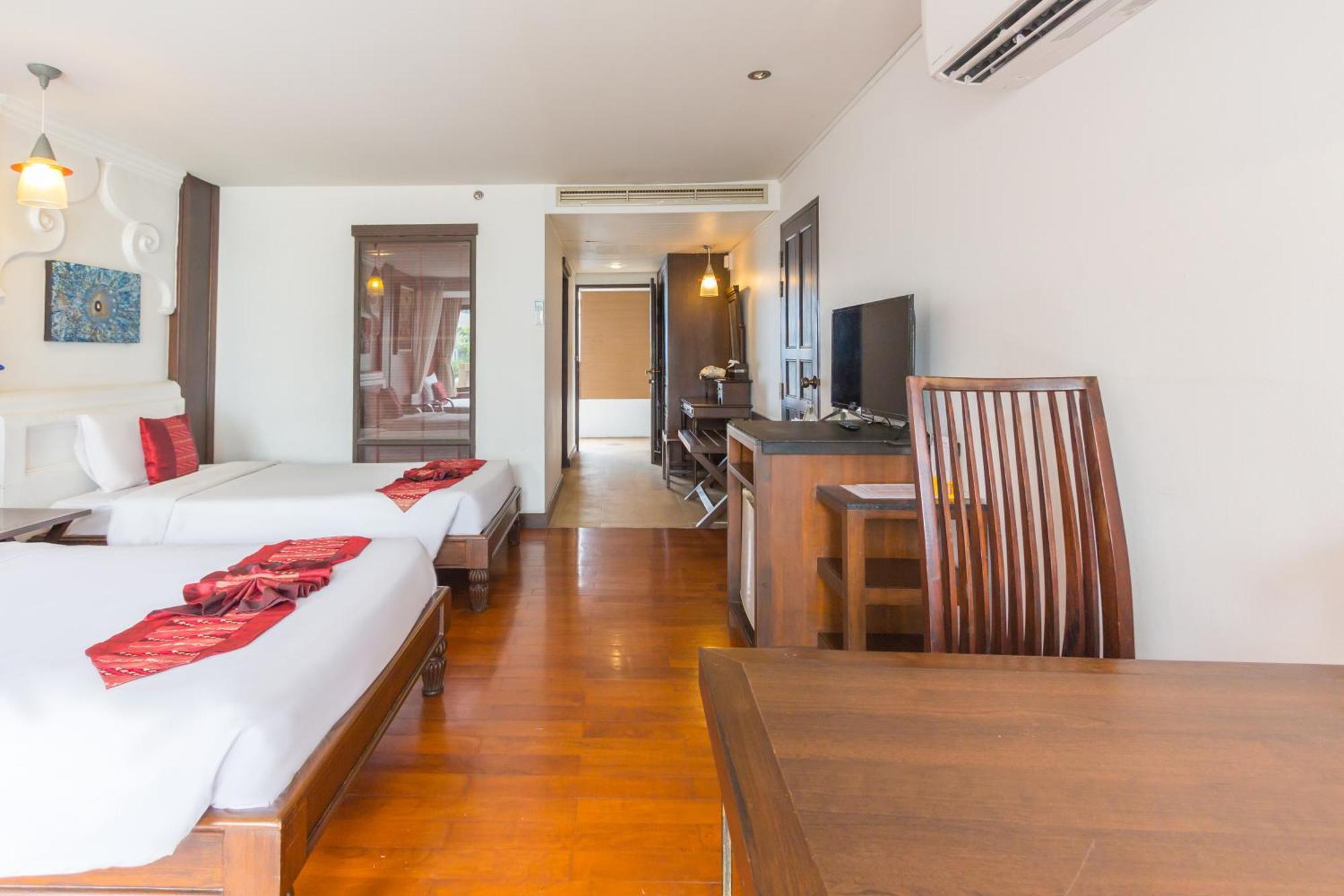 Bp Chiangmai City Hotel Чиангмай Екстериор снимка