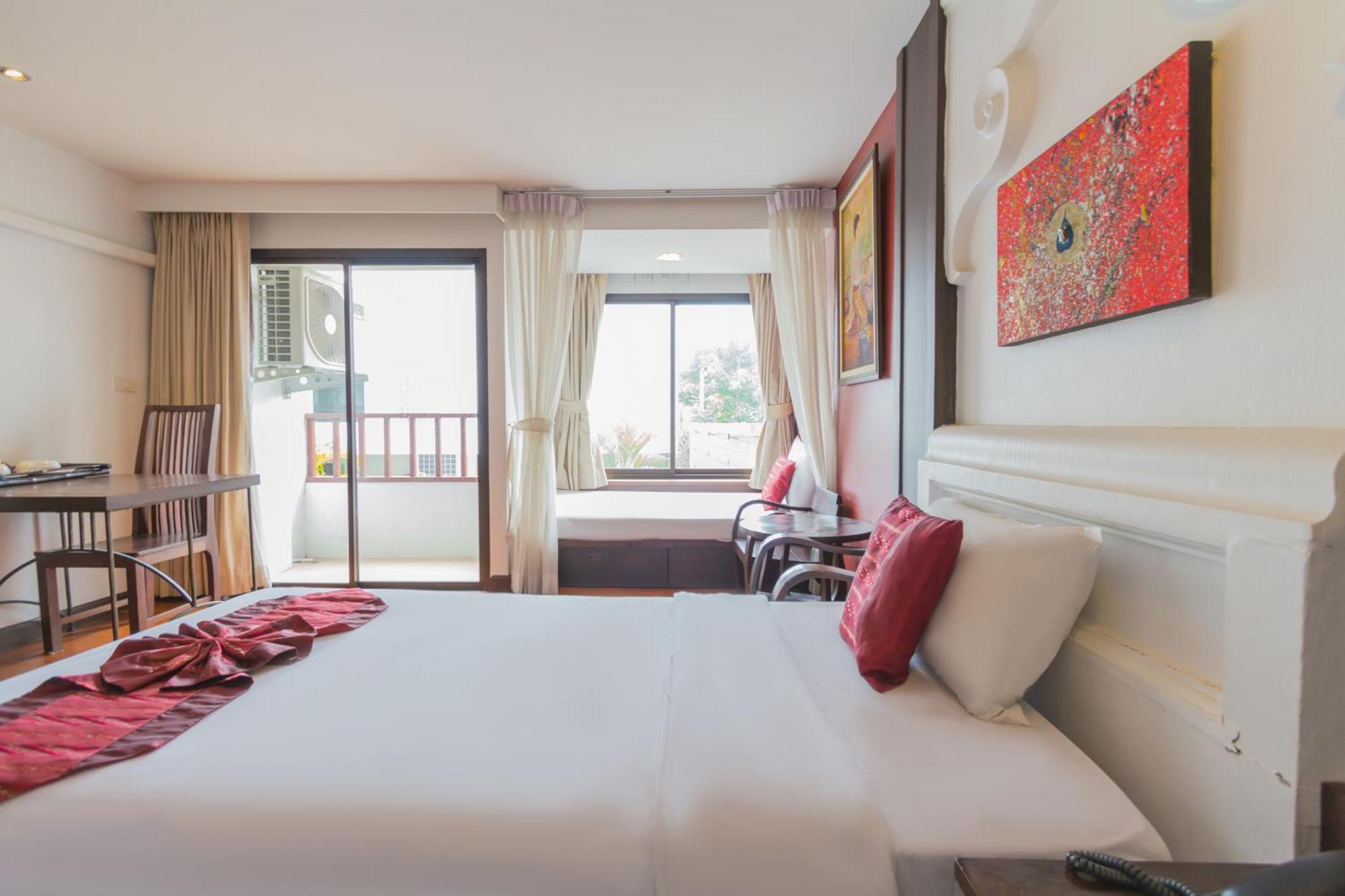 Bp Chiangmai City Hotel Чиангмай Екстериор снимка