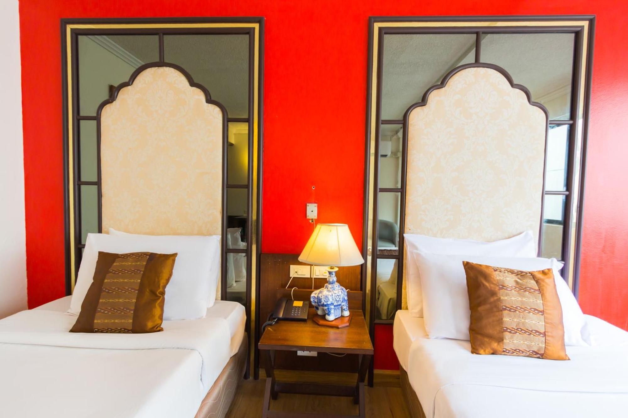 Bp Chiangmai City Hotel Чиангмай Екстериор снимка
