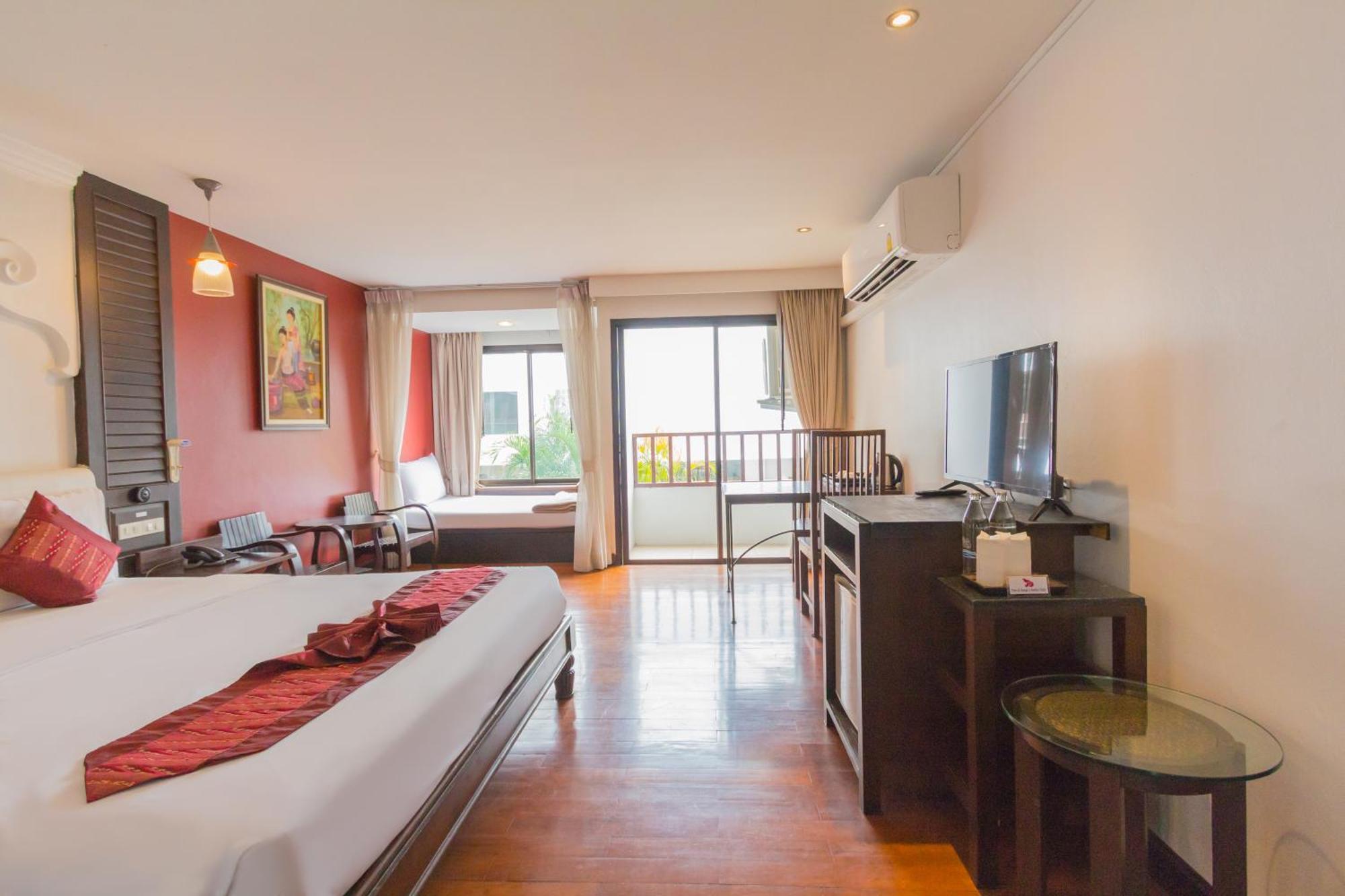 Bp Chiangmai City Hotel Чиангмай Екстериор снимка